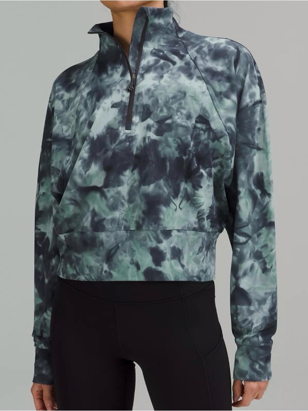 EUC- Lululemon- Ready to Rulu 1/4 Zip Pullover . Diamond Dye Pattern Size 8